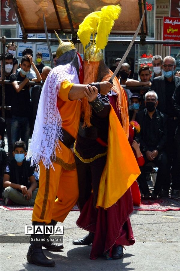 مراسم تعذیه خوانی  در میانه