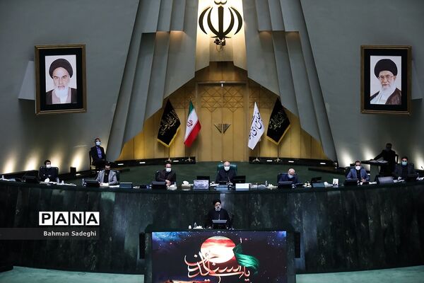 جلسه بررسی صلاحیت وزرای پیشنهادی دولت سیزدهم در مجلس
