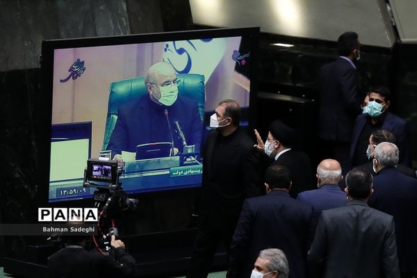 جلسه بررسی صلاحیت وزرای پیشنهادی دولت سیزدهم در مجلس