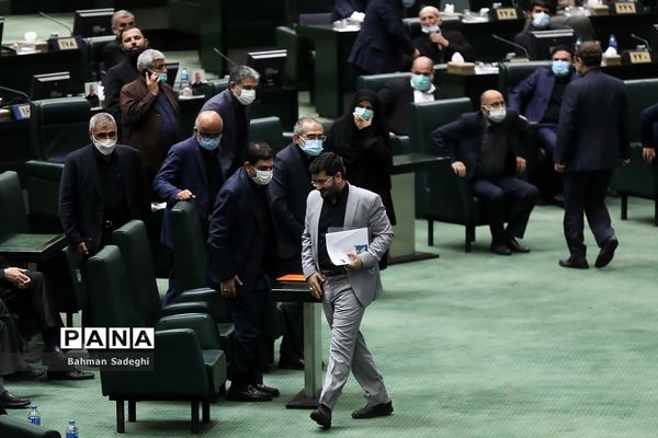 جلسه بررسی صلاحیت وزرای پیشنهادی دولت سیزدهم در مجلس