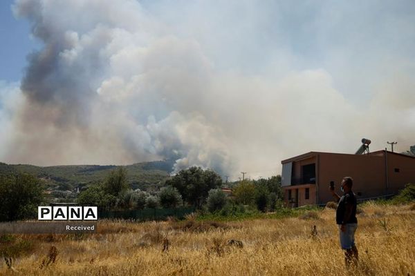 ادامه آتش سوزی‌ها در خارج از آتن
