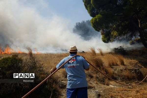 ادامه آتش سوزی‌ها در خارج از آتن