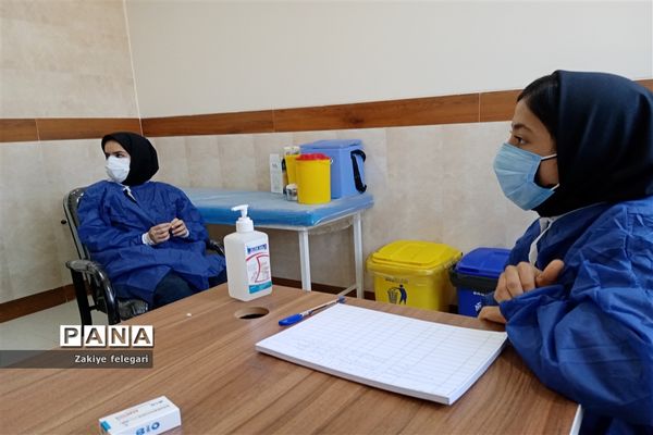 افتتاح مرکز واکسیناسیون درمانگاه مدافعان حرم شهرستان بهارستان