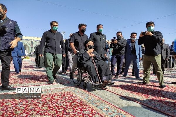 تشییع پیکر علامه حکیمی در بارگاه  رضوی