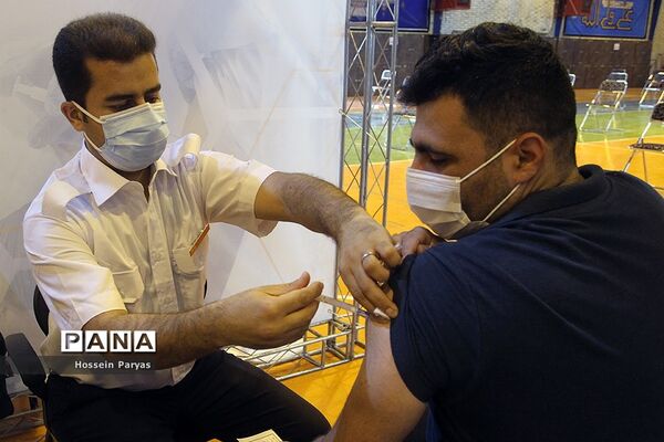اجرای طرح واکسیناسیون کووید 19 کارکنان شهر زیرزمینی