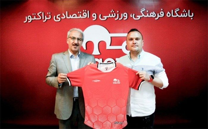 مربی اروپایی با تراکتور 3 ساله بست