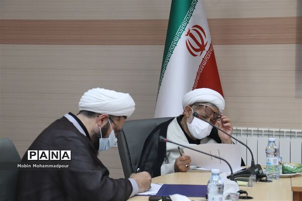 جلسه کمیته تعلیم وتربیت مهندسی فرهنگی آذربایجان شرقی