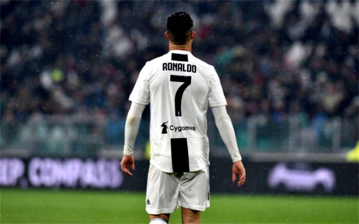 رویای هم تیمی شدن رونالدو و مسی دورتر شد