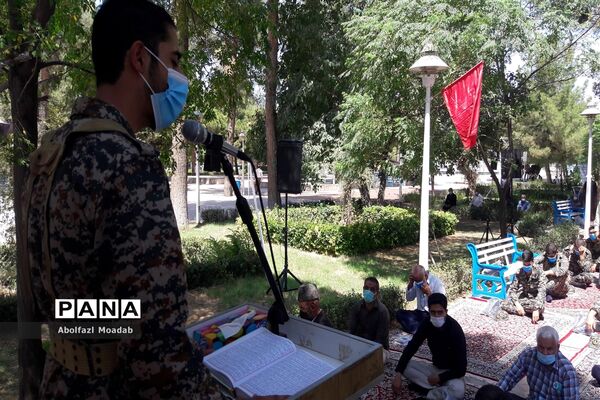 برگزاری نماز جمعه در فضای باز امامزاده سید حمزه شهرستان کاشمر