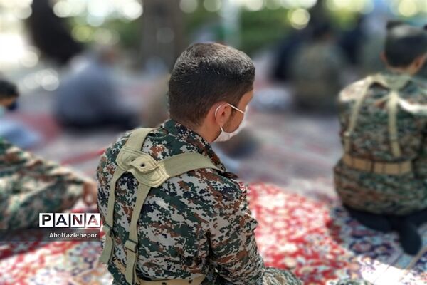 برگزاری نماز جمعه در فضای باز امامزاده سید حمزه شهرستان کاشمر