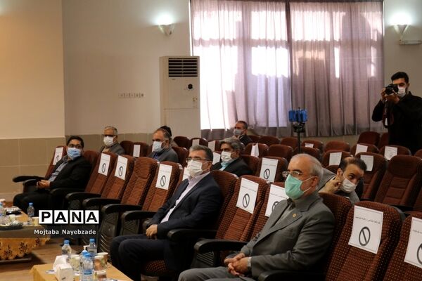 افتتاح نگارخانه دانش‌آموزی رشد آموزش و پرورش ناحیه چهار مشهد