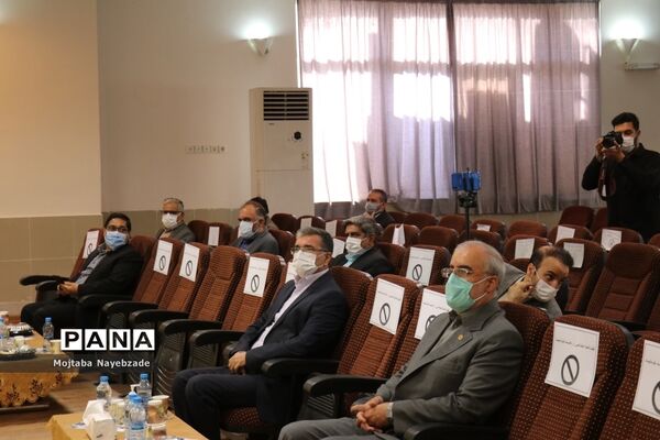 افتتاح نگارخانه دانش‌آموزی رشد آموزش و پرورش ناحیه چهار مشهد