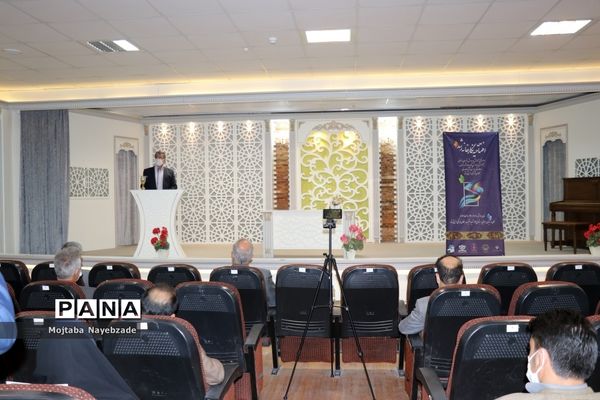 افتتاح نگارخانه دانش‌آموزی رشد آموزش و پرورش ناحیه چهار مشهد