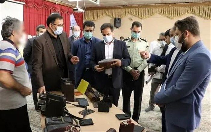 تجاری‌سازی و توانمندسازی تولیدات صنایع‌دستی مددجویان زندان‌ها در آذربایجان‌شرقی