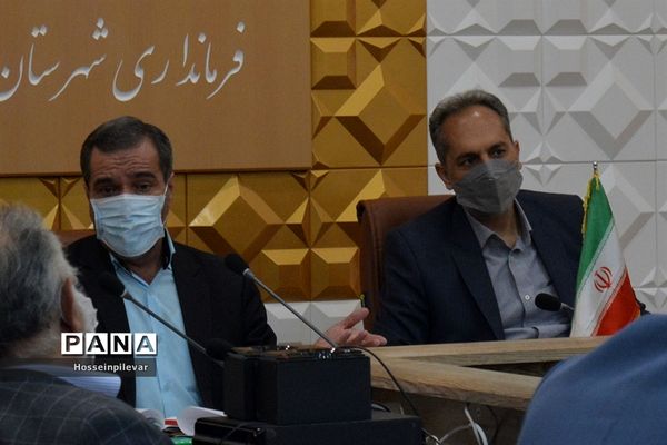 دیدار نماینده مجلس با شهرداران و شوراهای شهرستان خوسف و ماژان