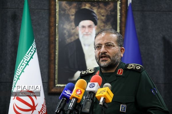 امضای تفاهم نامه بین کمیته امداد امام(ره) و سازمان بسیج