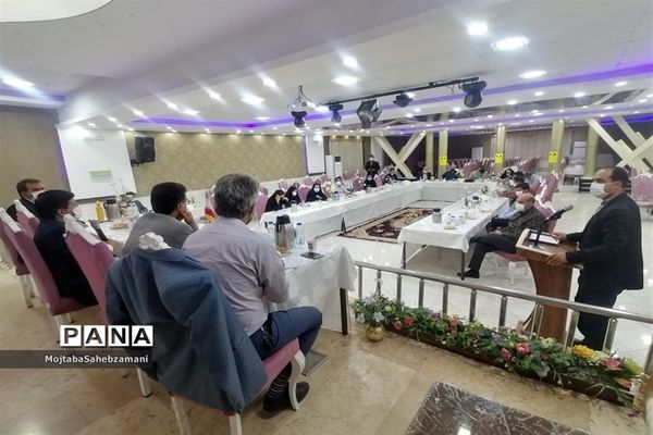 نشست خبری مدیر آموزش و پرورش کاشمر