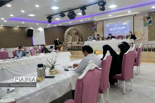 نشست خبری مدیر آموزش و پرورش کاشمر