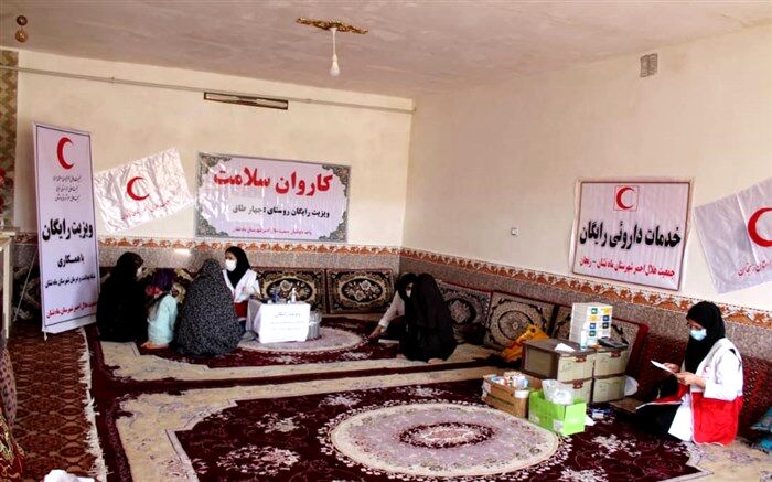 کاروان سلامت ماه‌نشان برای بیش از 50 نفر چهارطاقی خدمات رایگان ارائه داد