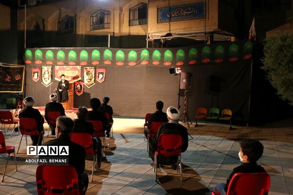برپایی مجلس روضه سیدالشهدا(ع) در دانشگاه فرهنگیان قم