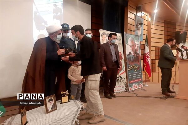 برگزاری مراسم اختتامیه دوره تشکیلاتی یاوران ولایت شهر پرند