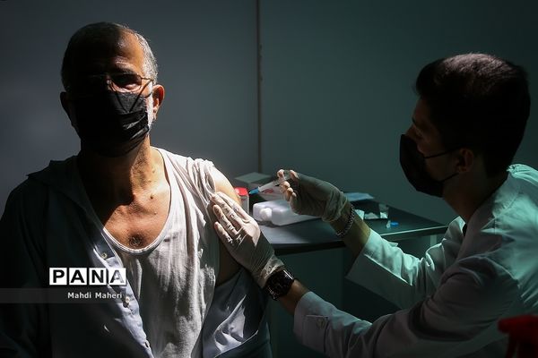 افتتاح مرکز واکسیناسیون بسیج دانشجویی