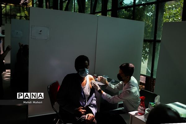 افتتاح مرکز واکسیناسیون بسیج دانشجویی