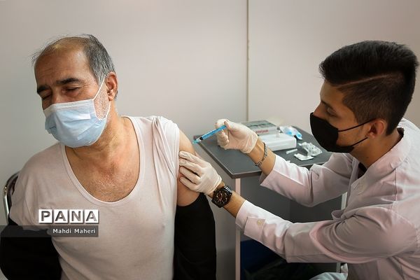 افتتاح مرکز واکسیناسیون بسیج دانشجویی