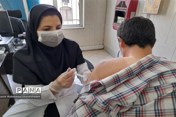 تزریق دُز دوم  واکسن کووید ۱۹ به فرهنگیان منطقه۱۶