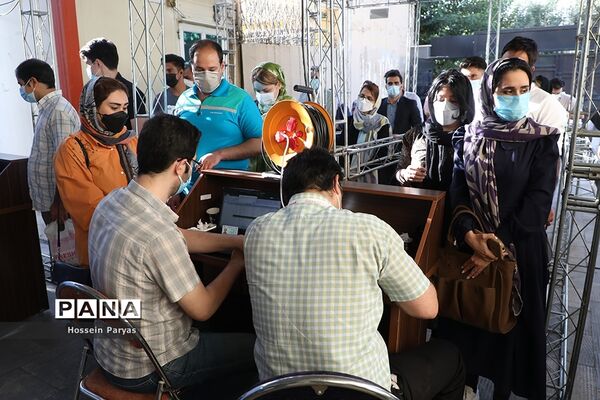 بازدید اعضای شورای شهرتهران از مرکز کنترل فرمان و مرکز واکسیناسیون شرکت متروی تهران