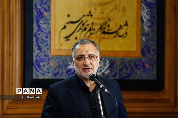 حضور شهردار تهران در جلسه شورای شهر