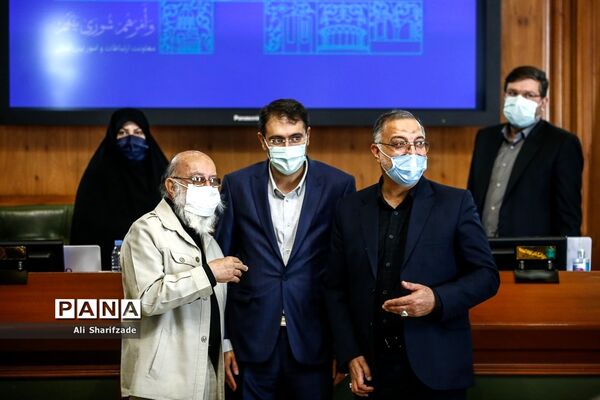 حضور شهردار تهران در جلسه شورای شهر
