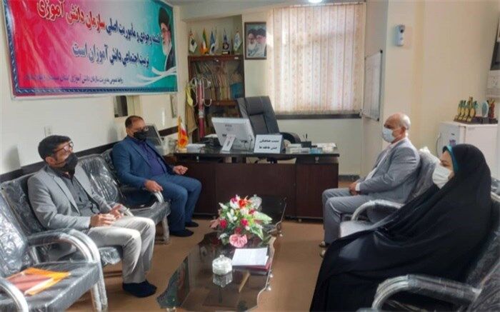 جشن عاطفه‌ها فرصت مناسبی برای نهادینه‌سازی مهارت مشارکت‌پذیری در دانش آموزان است