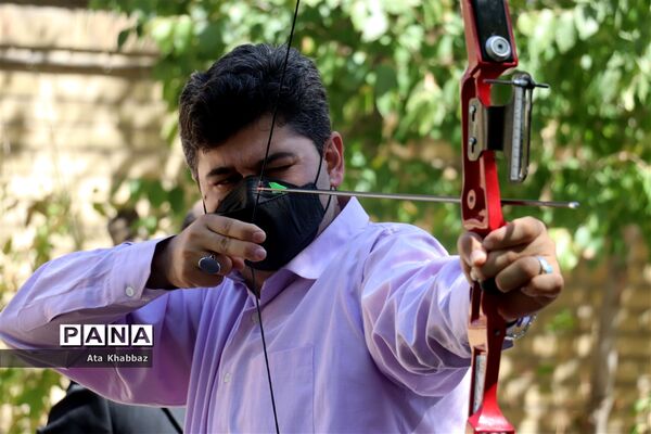 مسابقه ورزشی تیر و کمان یادواره شهید مدافع حرم حامد جوانی برای کارکنان آموزش و پرورش آذربایجان شرقی