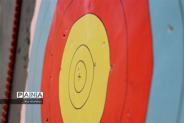 مسابقه ورزشی تیر و کمان یادواره شهید مدافع حرم حامد جوانی برای کارکنان آموزش و پرورش آذربایجان شرقی