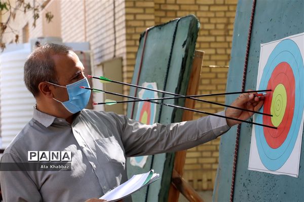 مسابقه ورزشی تیر و کمان یادواره شهید مدافع حرم حامد جوانی برای کارکنان آموزش و پرورش آذربایجان شرقی