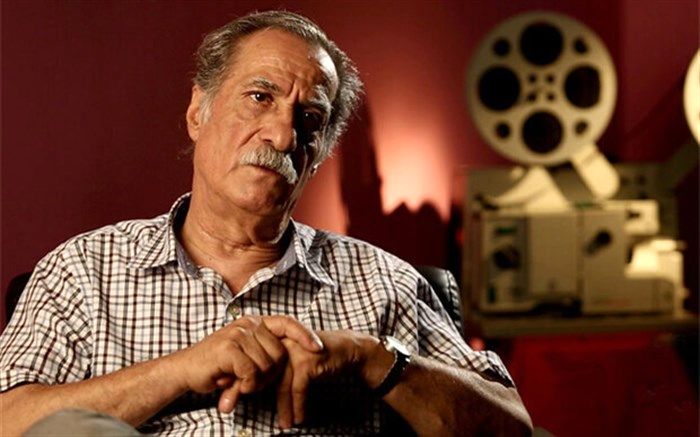 شبیه کاشفی که از کشفش لذت می‌برد