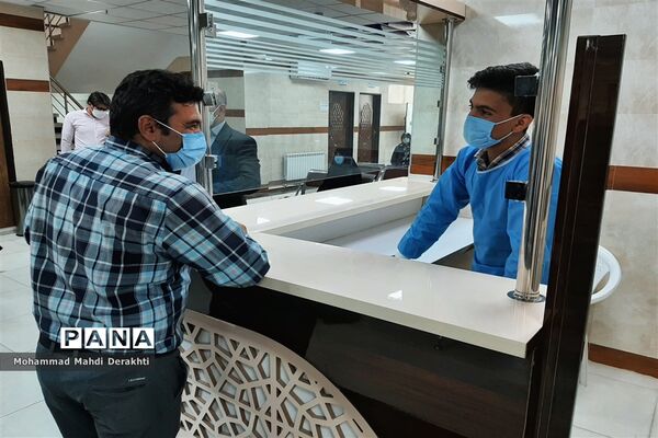 آغاز دوز دوم واکسیناسیون فرهنگیان در آموزش و پرورش ناحیه دو بهارستان