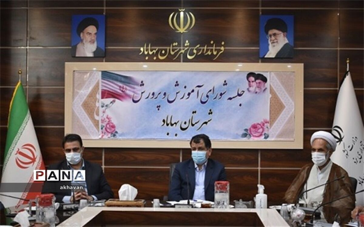 تا زمانی که ۷۰ درصد جامعه واکسن دریافت نکنند زنجیره کرونا قطع نمی‌شود