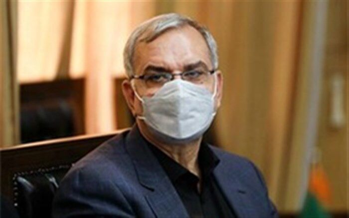 وزارت بهداشت برای واکسیناسیون تمامی دانشجویان و خانواده‌های آنها آماده است