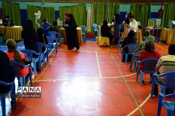 واکسیناسیون فرهنگیان در منطقه 4