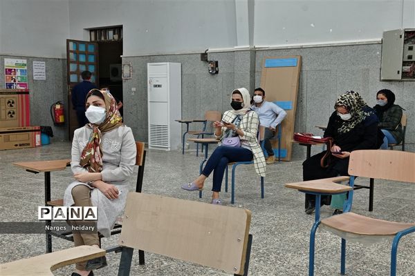 افتتاح دومین سالن  تجمیعی واکسن کرونا در مدرسه شهید رحیمی امیدیه