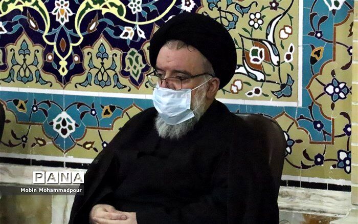 آیت الله خاتمی: وزارت فرهنگ اجازه انتشار ویروس فرهنگی را ندهد