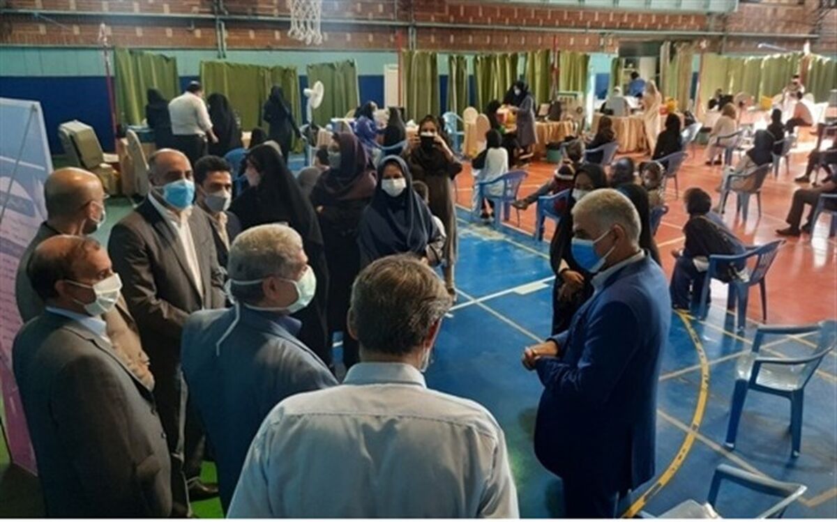بازدید معاون وزیر و مدیرکل سلامت آموزش و پرورش از واکسیناسیون مرحله دوم معلمان