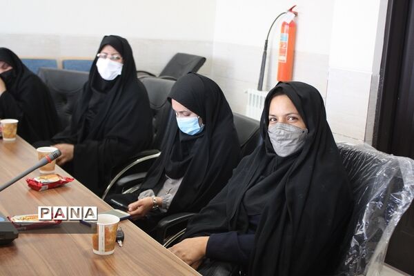 برگزاری شورای اداری آموزش و پرورش ابرکوه