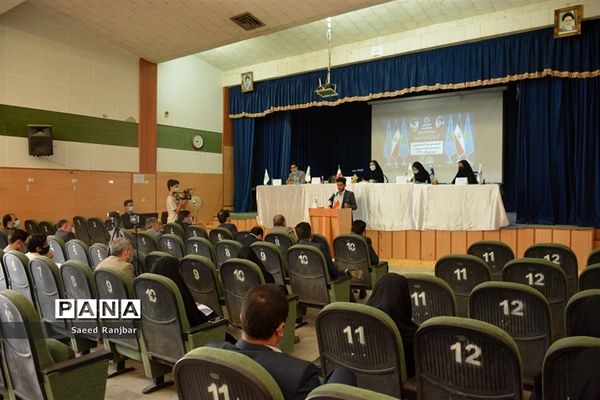 نشست علنی فصل تابستان 1400 مجلس دانش‌آموزی شهرستان بافق