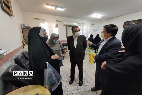 بازدید معاون آموزش متوسطه اداره کل آموزش و پرورش خراسان از مدارس کاشمر