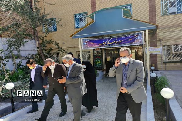 بازدید معاون آموزش متوسطه اداره کل آموزش و پرورش خراسان از مدارس کاشمر