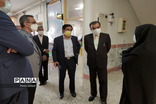 بازدید معاون آموزش متوسطه اداره کل آموزش و پرورش خراسان از مدارس کاشمر