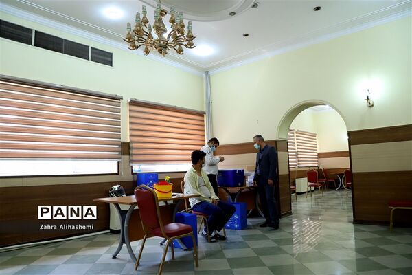 تزریق دوز دوم واکسن کارکنان اداره کل آموزش و پرورش شهر تهران